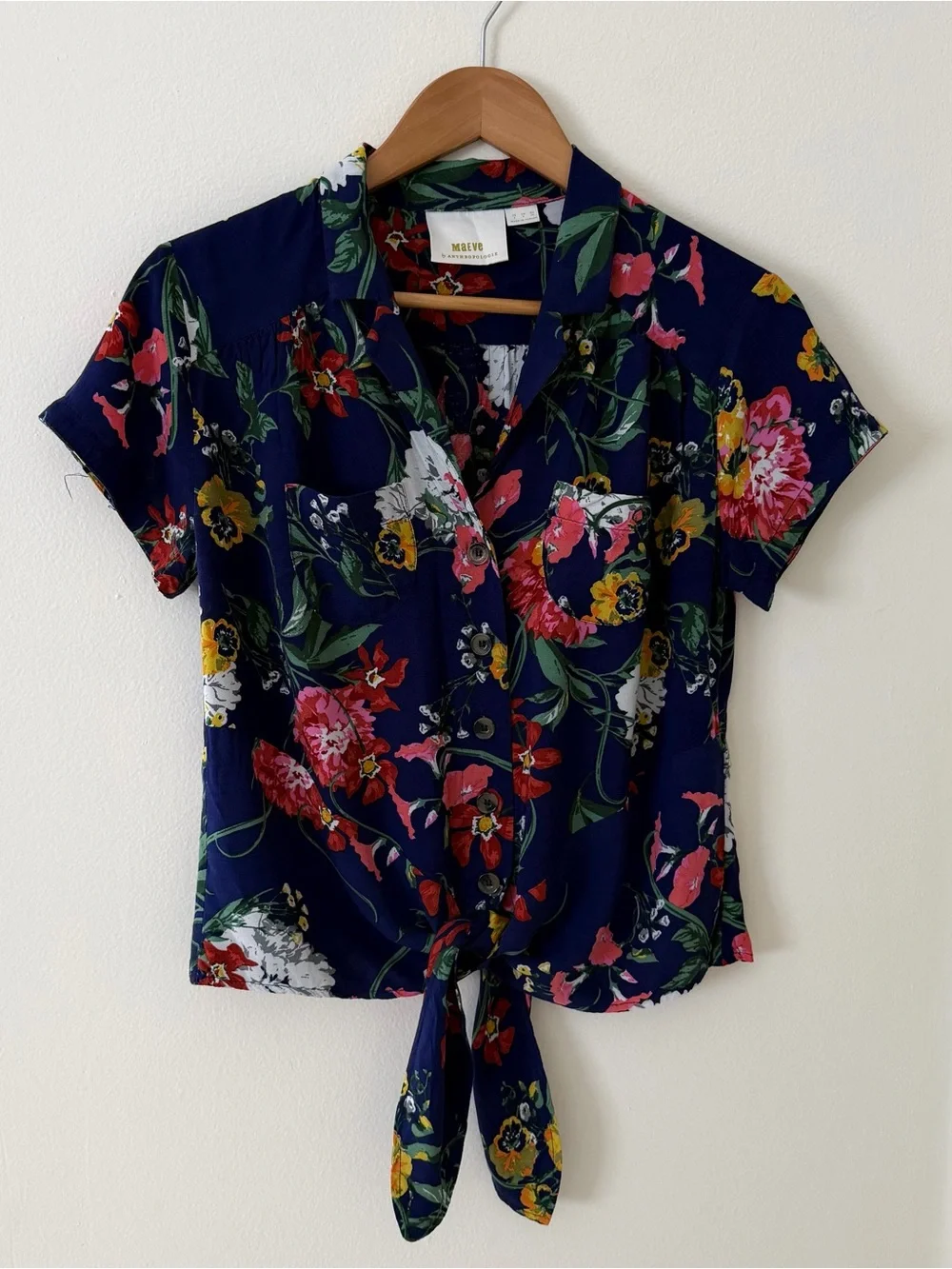 Anthropologie Navy Floral Button-Front Tie Short-Sleeve Top